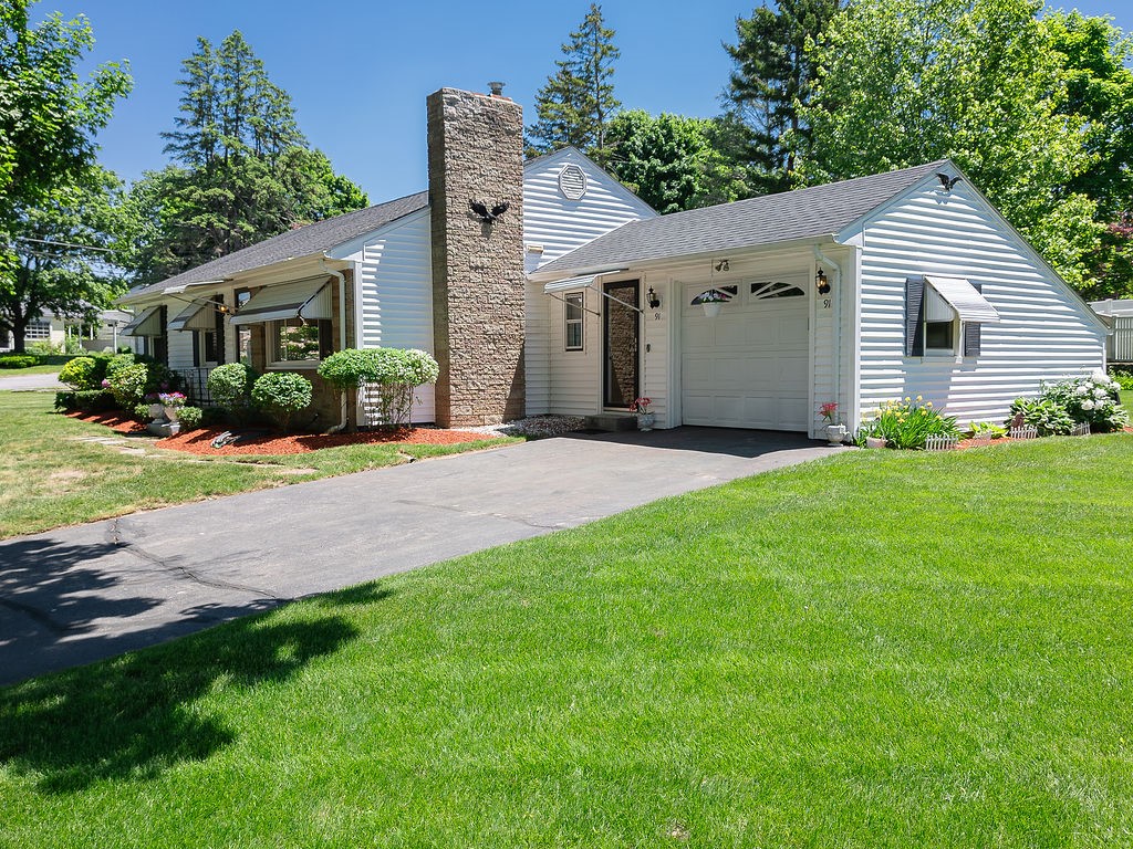 91 Priscilla Road Woonsocket, RI 02895 - Photo 2 of 30