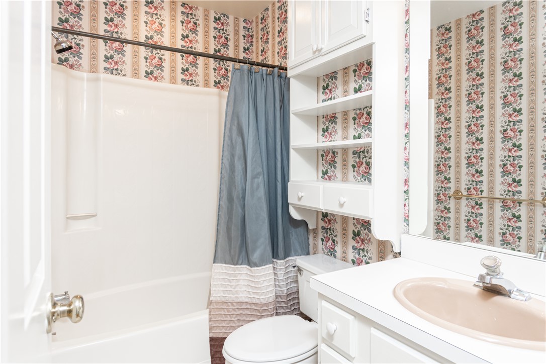 2510 Cobbs Way Anderson, SC 29621 - Photo 28 of 34 Upstairs Full Bath