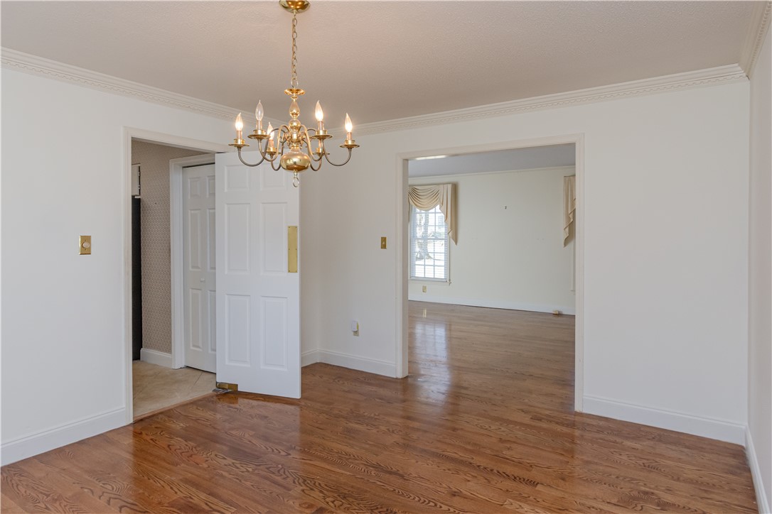 2510 Cobbs Way Anderson, SC 29621 - Photo 8 of 34 Dining Room
