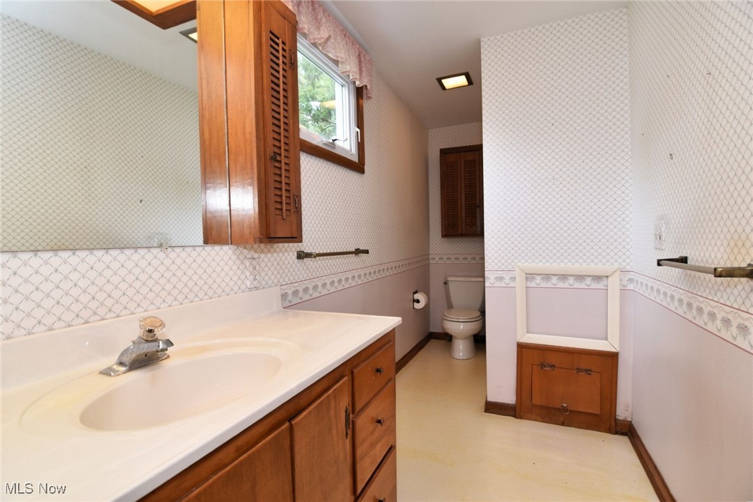 13674 Spring Street Burton, OH 44021 - Photo 27 of 38 Gallery Image 27