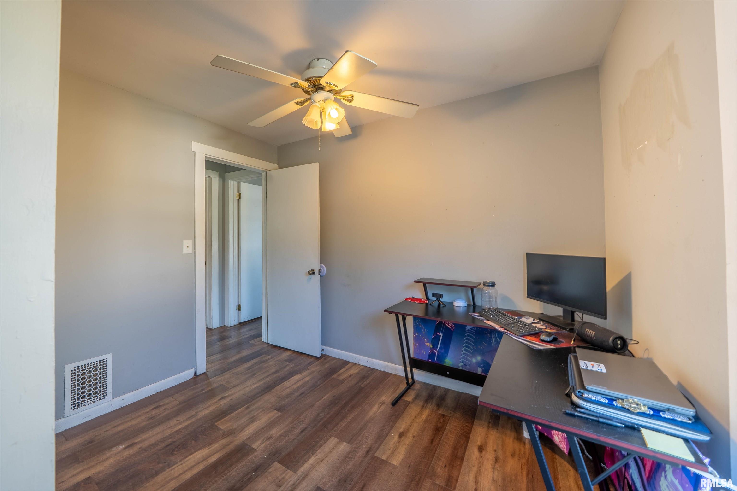 2714 North Prospect Road Peoria, IL 61603 - Photo 28 of 39 Gallery Image 28
