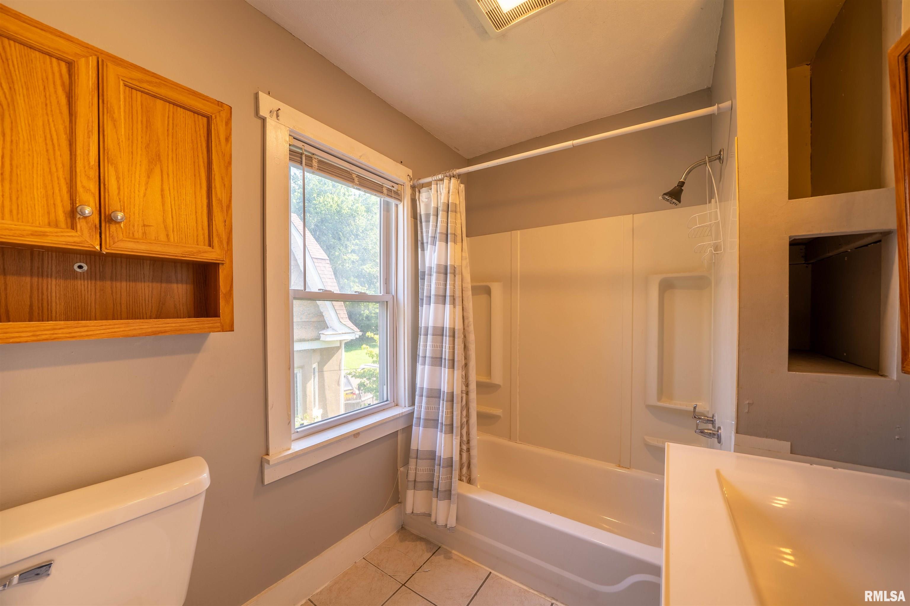 2714 North Prospect Road Peoria, IL 61603 - Photo 35 of 39 Gallery Image 35