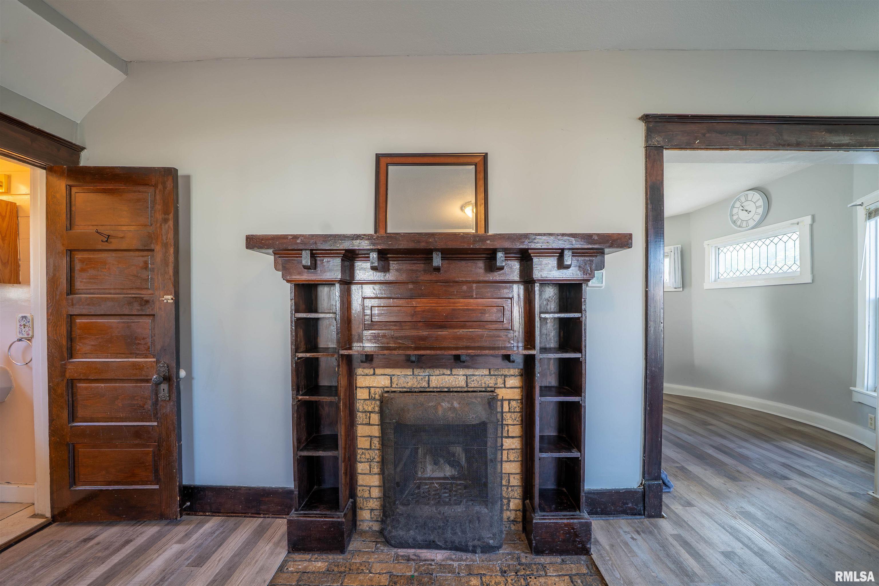 2714 North Prospect Road Peoria, IL 61603 - Photo 7 of 39 Gallery Image 7