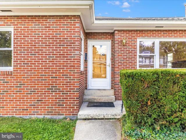 $369,900 | 126 Lakin Avenue, Boonsboro, MD 21713