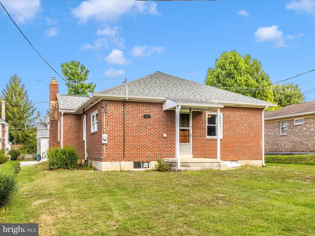 $369,900 | 126 Lakin Avenue, Boonsboro, MD 21713