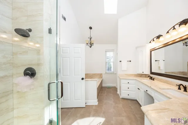 $555,000 | 626 Shadow Oak Drive, Baton Rouge, LA 70810