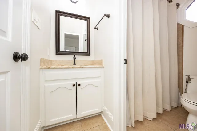 $555,000 | 626 Shadow Oak Drive, Baton Rouge, LA 70810