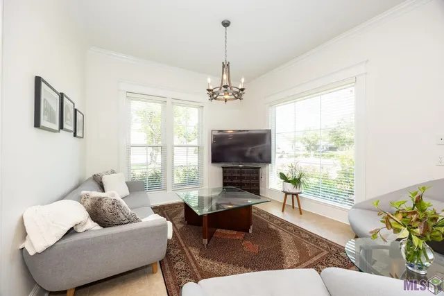 $555,000 | 626 Shadow Oak Drive, Baton Rouge, LA 70810