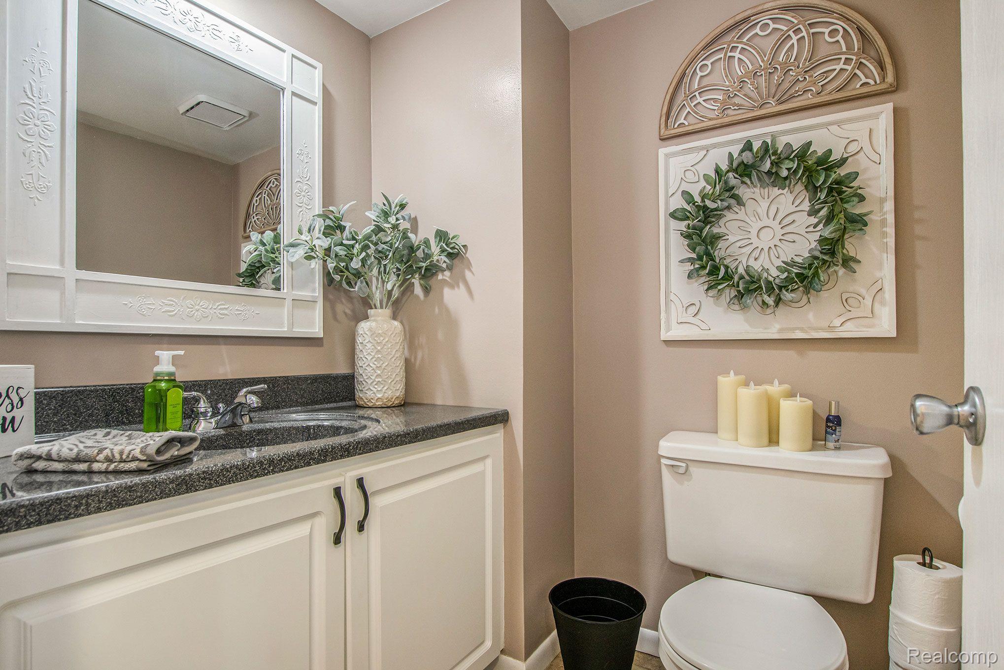 3908 Old Creek Road Troy, MI 48084 - Photo 6 of 12 Gallery Image 6