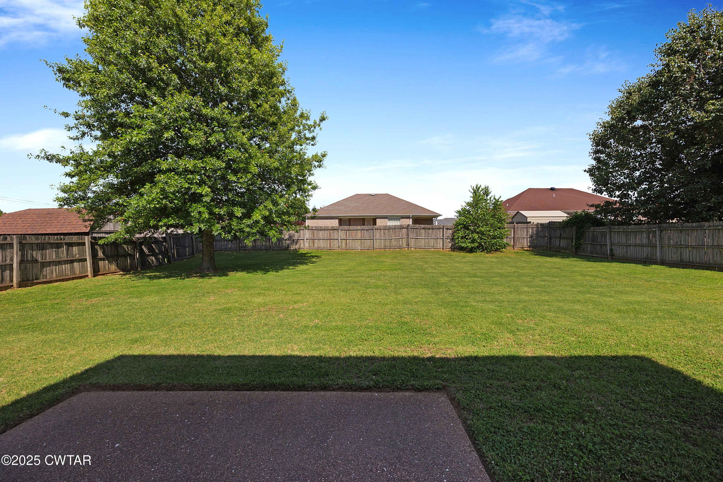 169 Rooker Drive Jackson, TN 38305 - Photo 3 of 20 E02A6081