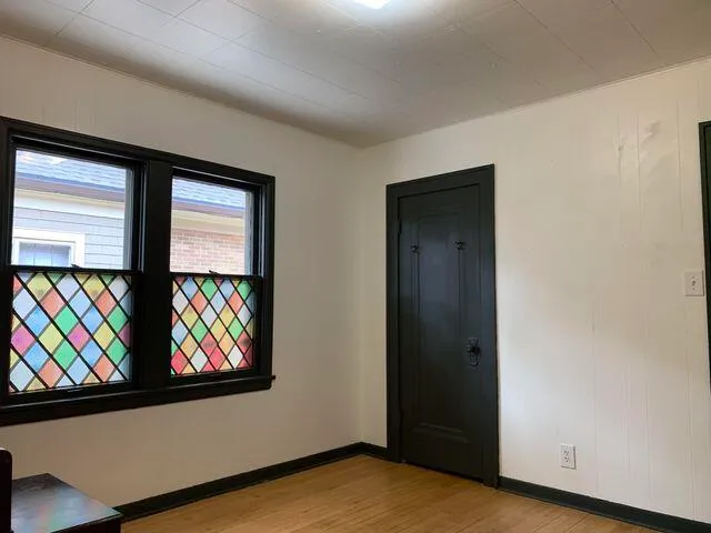 $2,900 | 1424 East Olive Street, Shorewood, WI 53211