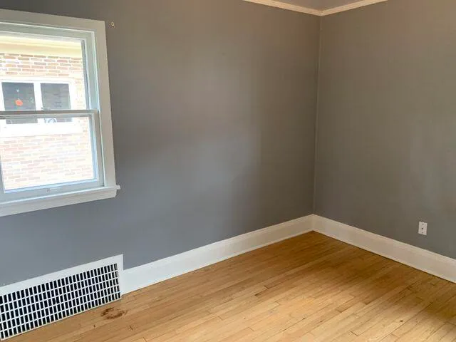 $2,900 | 1424 East Olive Street, Shorewood, WI 53211