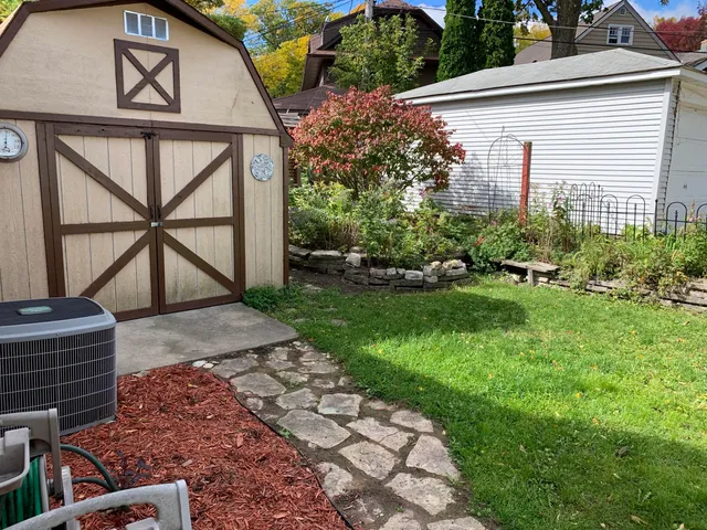 $2,900 | 1424 East Olive Street, Shorewood, WI 53211