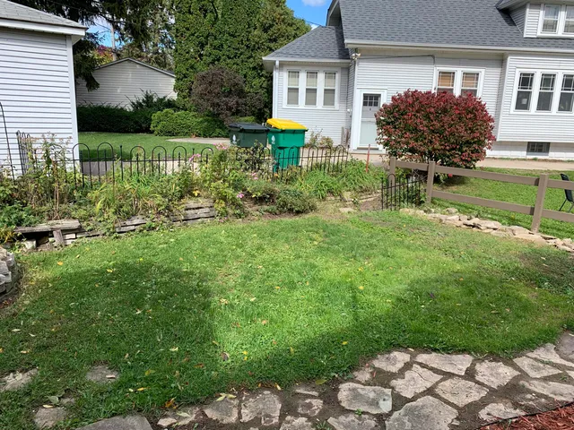 $2,900 | 1424 East Olive Street, Shorewood, WI 53211