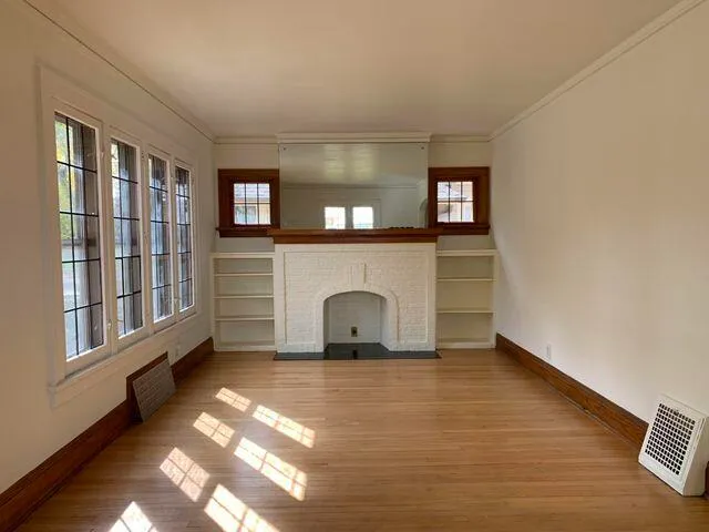 $2,900 | 1424 East Olive Street, Shorewood, WI 53211