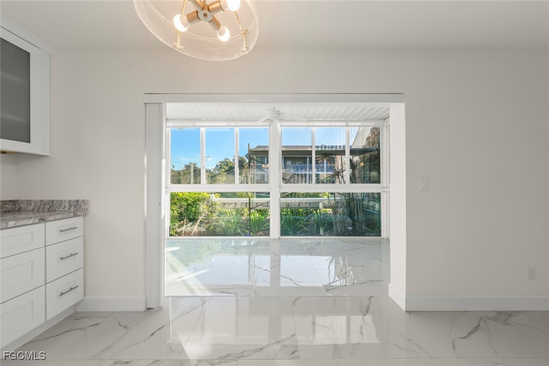 561 Periwinkle Way, Unit E4 Sanibel, FL 33957 - Photo 19 of 32