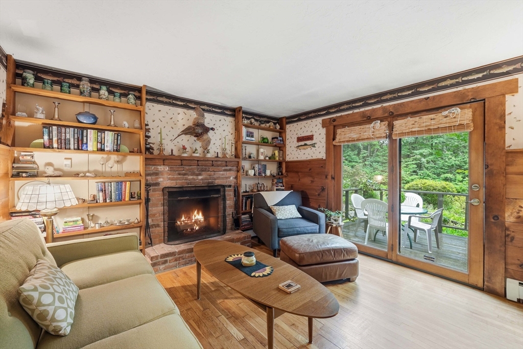 46 Prospect Street Rutland, MA 01543 - Photo 5 of 23