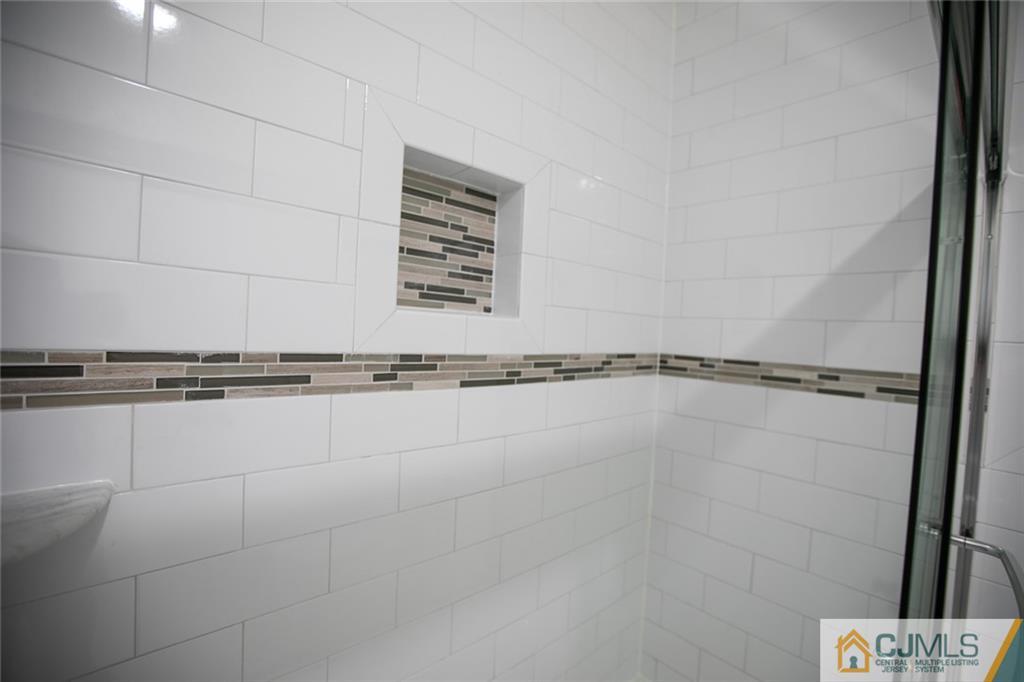 3207 Hana Road Edison, NJ 08817 - Photo 27 of 42