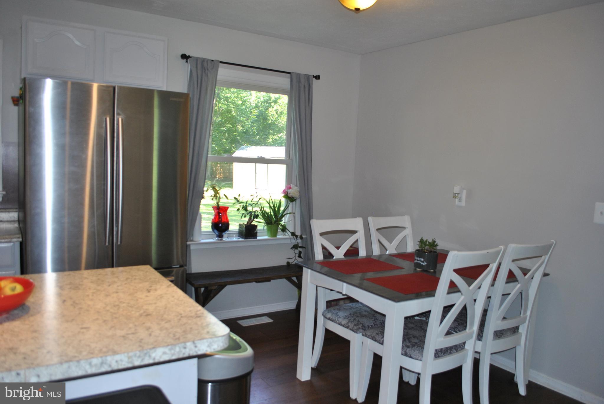16199 Gibson Mill Road Culpeper, VA 22701 - Photo 8 of 26 Kitchen/Dining area