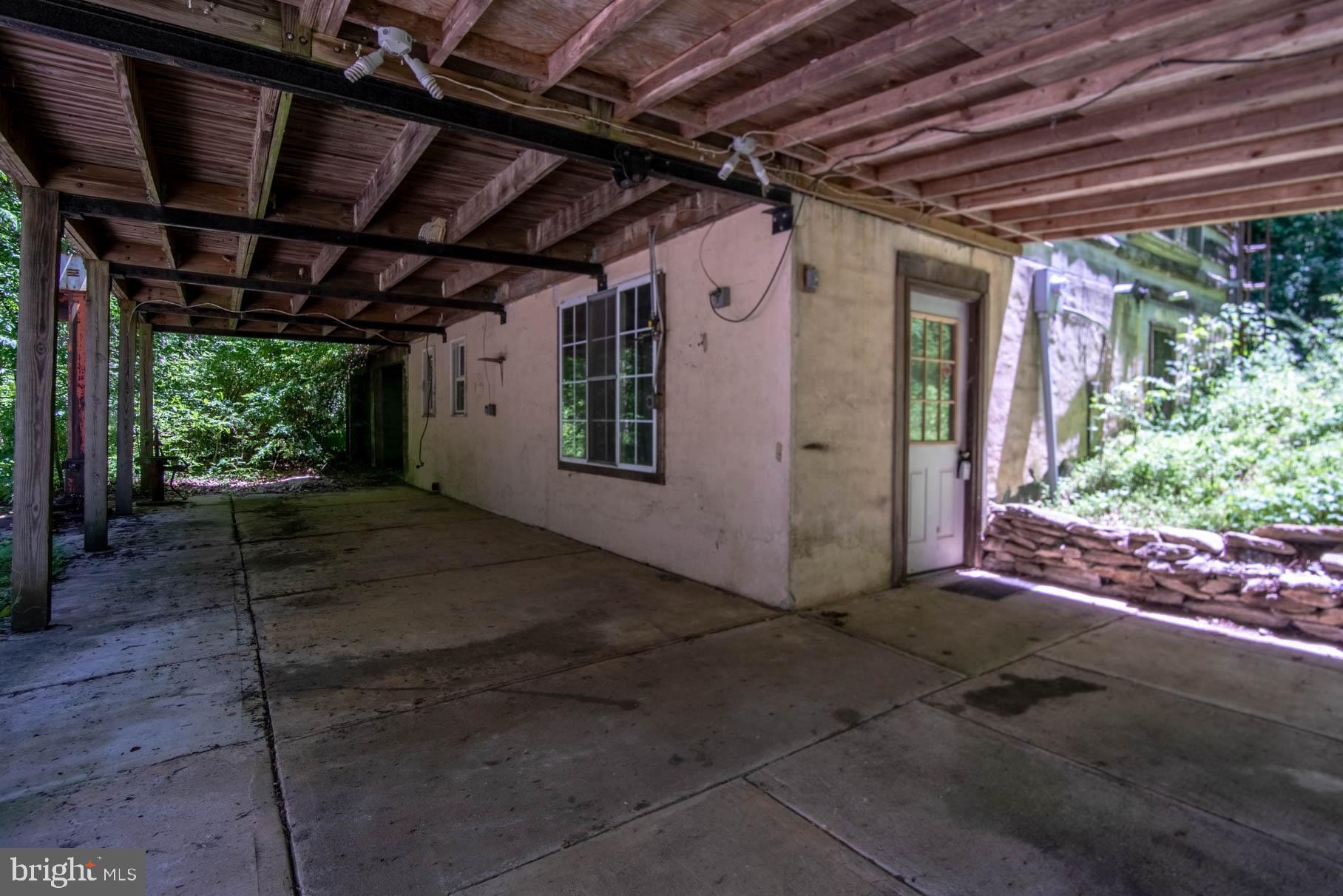 319 Barcroft Road York, PA 17406 - Photo 6 of 46 Gallery Image 6