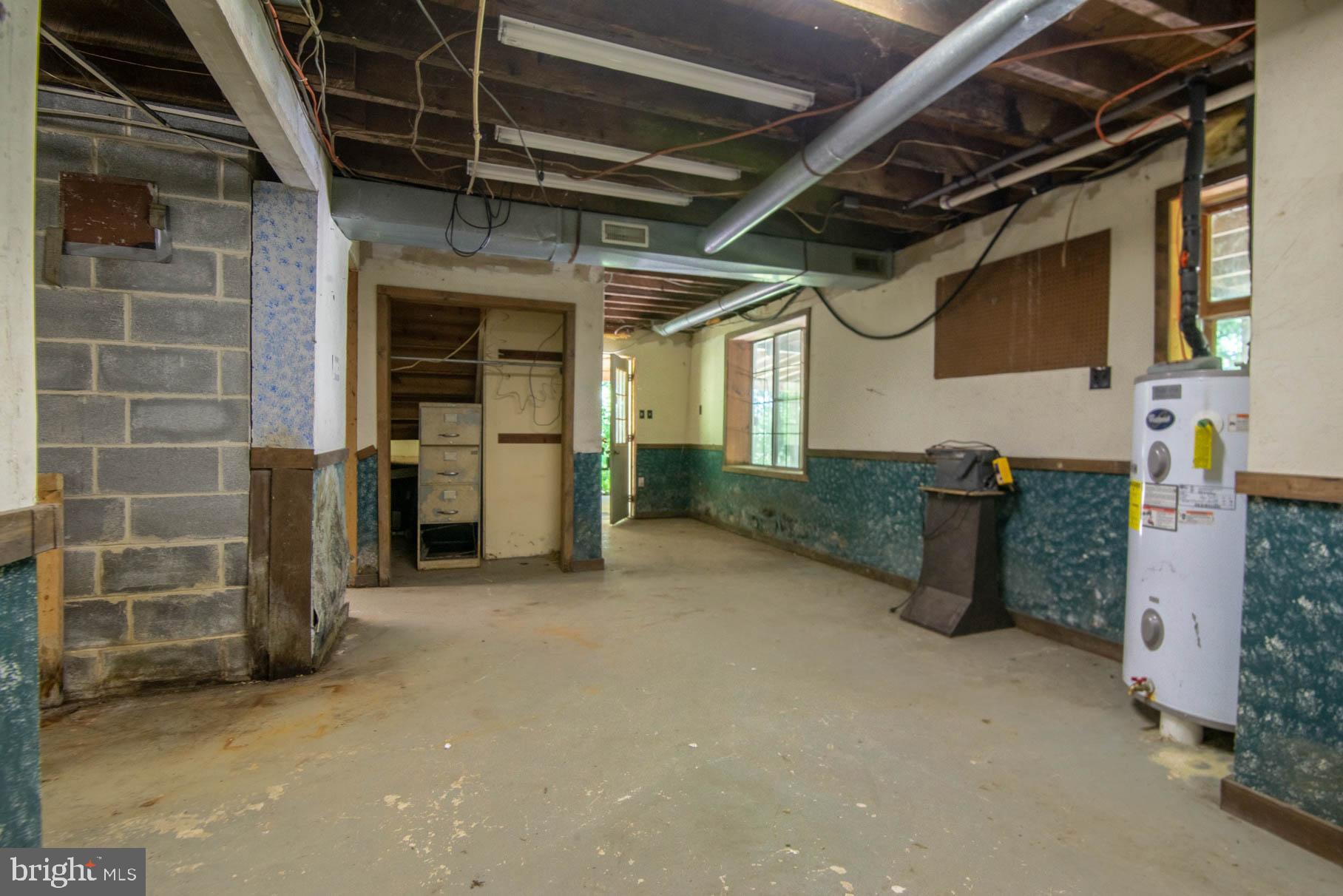 319 Barcroft Road York, PA 17406 - Photo 10 of 46 Gallery Image 10