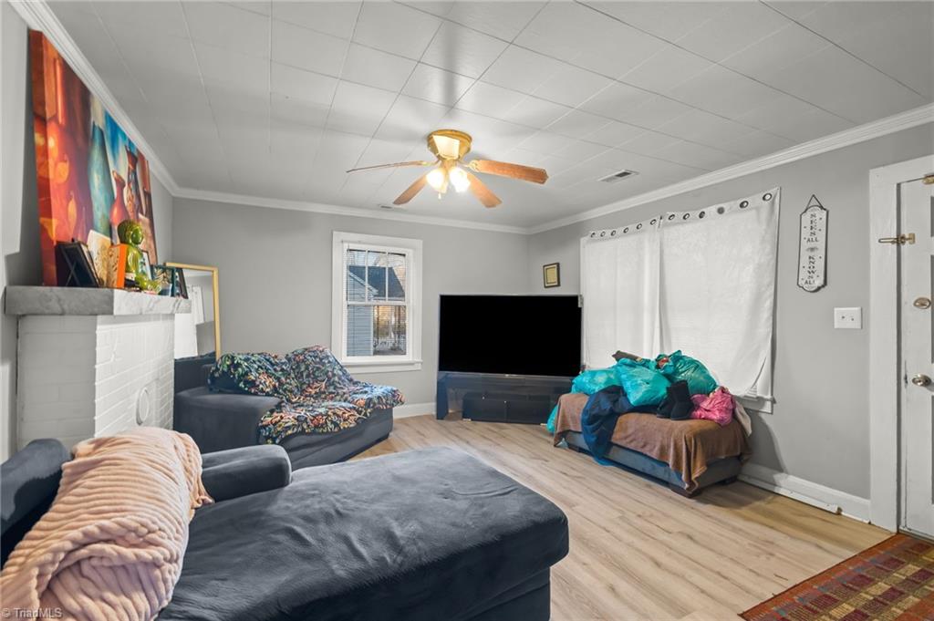 229 Dorothy Street High Point, NC 27262 - Photo 7 of 24