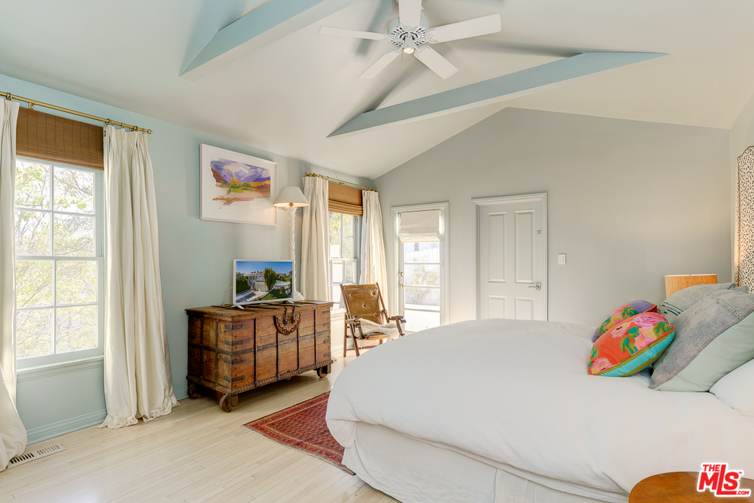 3347 Ley Drive Los Angeles, CA 90027 - Photo 38 of 54 a bedroom with a bed and a window