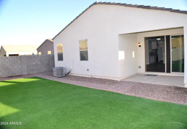 $2,100 | 1366 West Pinkley Way, Coolidge, AZ 85128