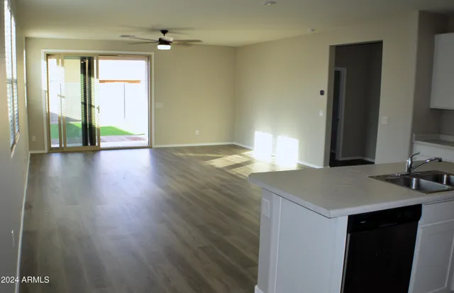 $2,100 | 1366 West Pinkley Way, Coolidge, AZ 85128