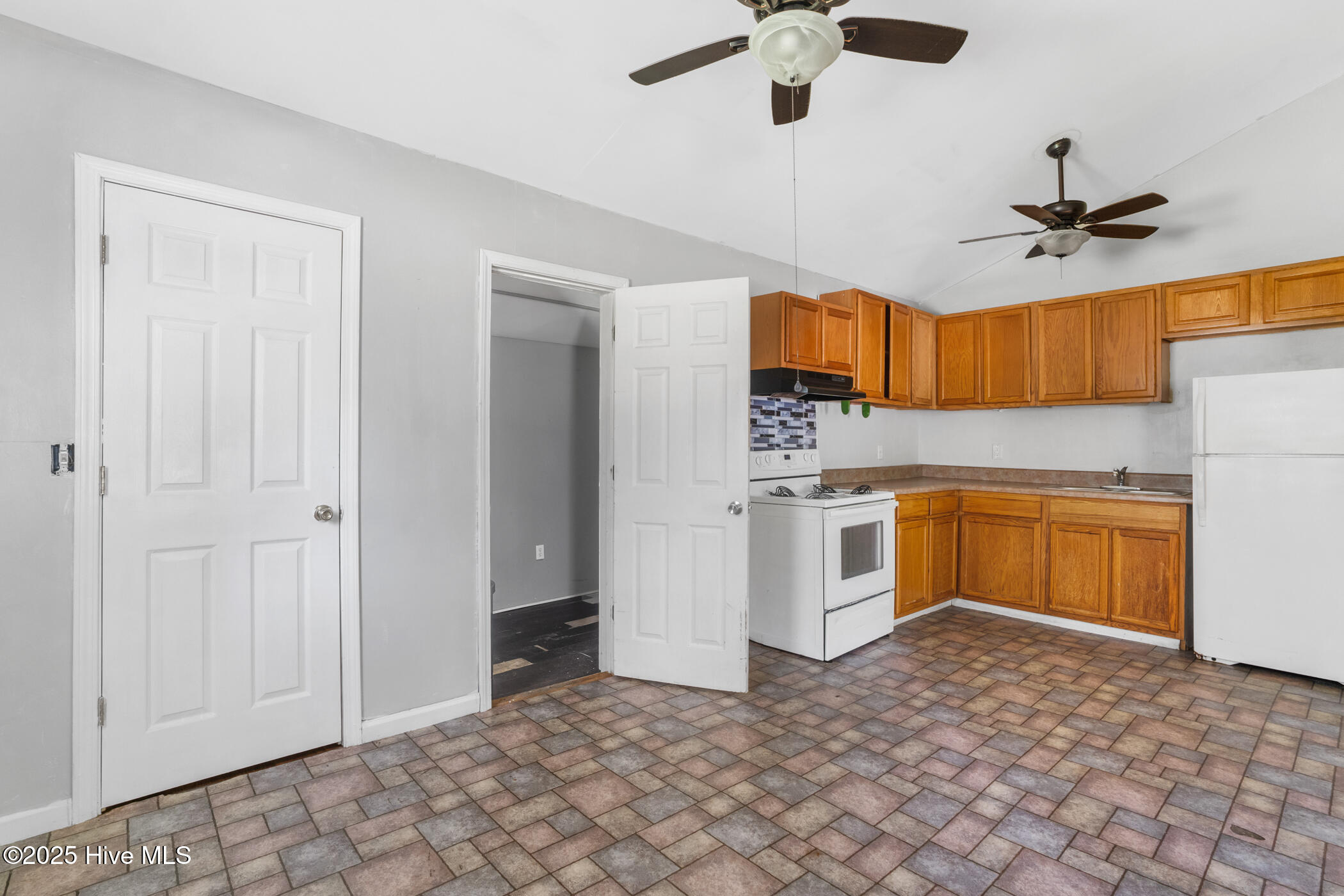 168 Morrow Street Rockingham, NC 28379 - Photo 10 of 22 DSC00202