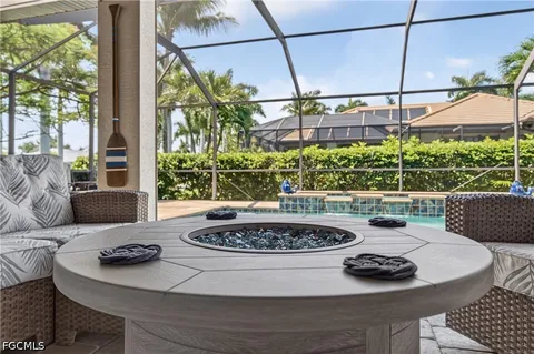 $1,200,000 | 1725 Southwest 52nd Terrace, Cape Coral, FL 33914