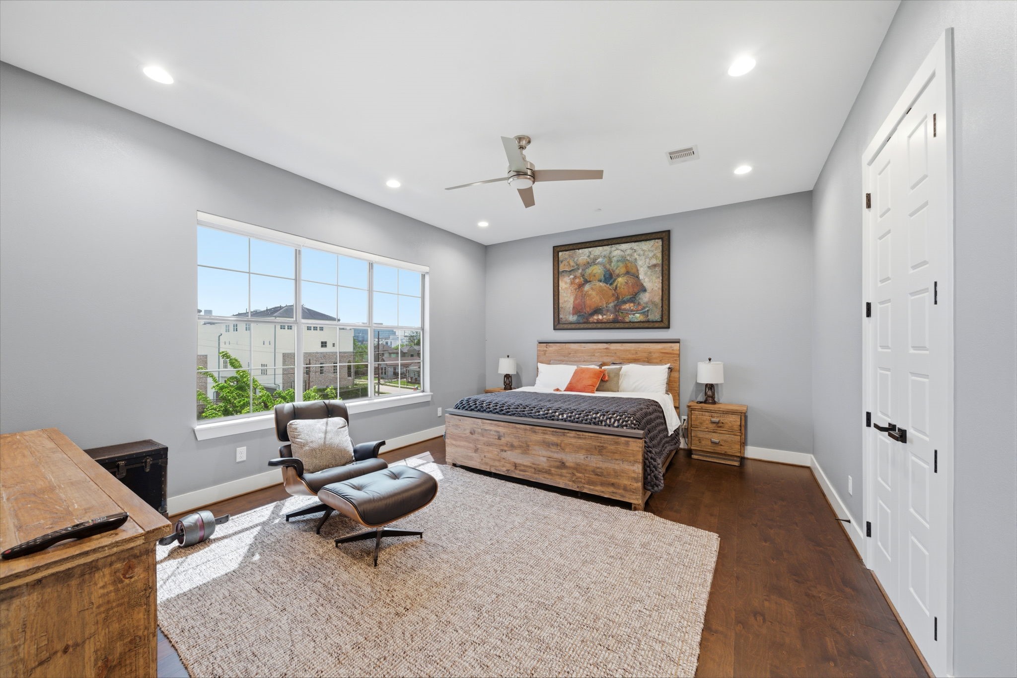 4306 Center Street Houston, TX 77007 - Photo 12 of 28 a living room with furniture large window and rug