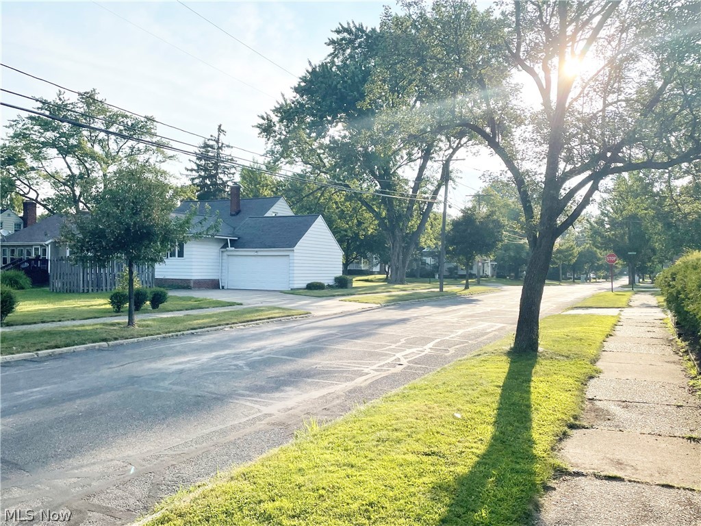5528 Huron Road Lyndhurst, OH 44124 - Photo 25 of 26 Street View