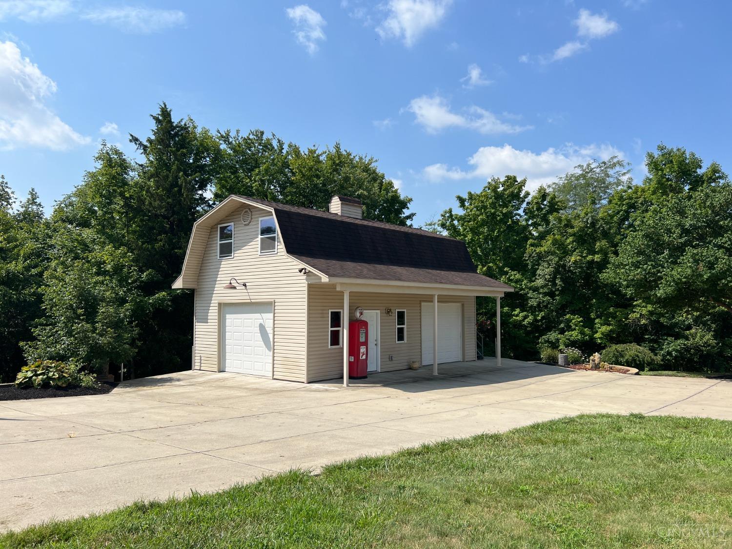 7245 Brooks Road Harrison, OH 45030 - Photo 4 of 42 20x33 building w/upstairs storage