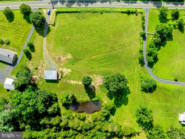 a view of a lake with houses