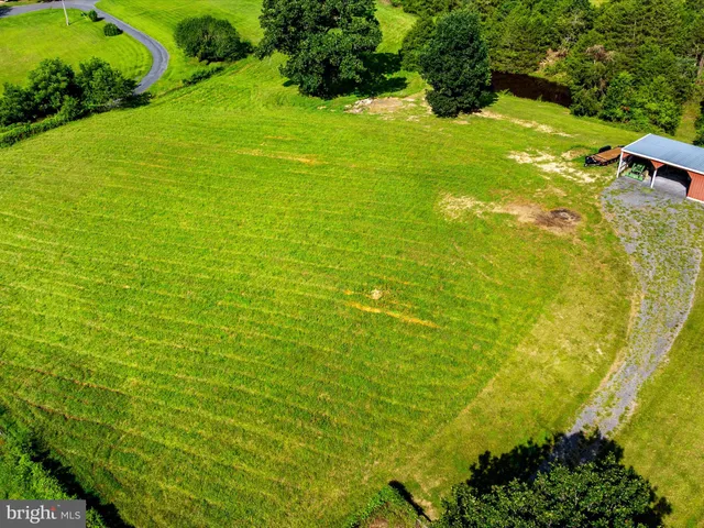 a view of a big yard