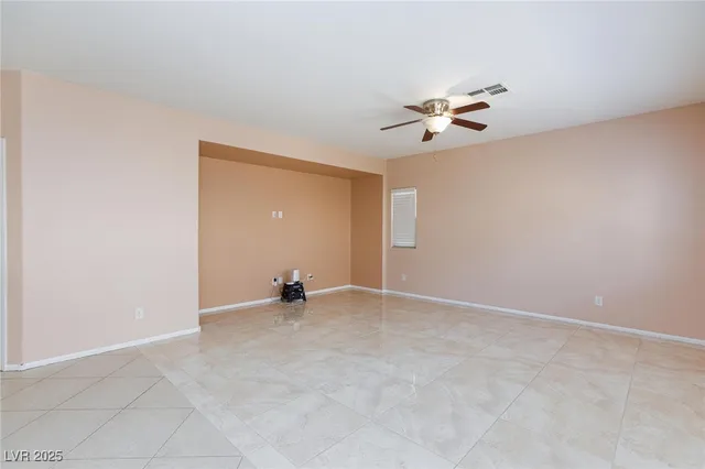 $2,100 | 6736 Prairie Dusk Drive, Las Vegas, NV 89122