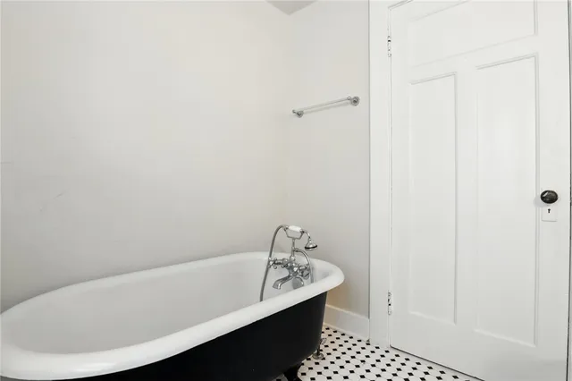 $2,499 | 297 Dartmouth Street, Rochester, NY 14607