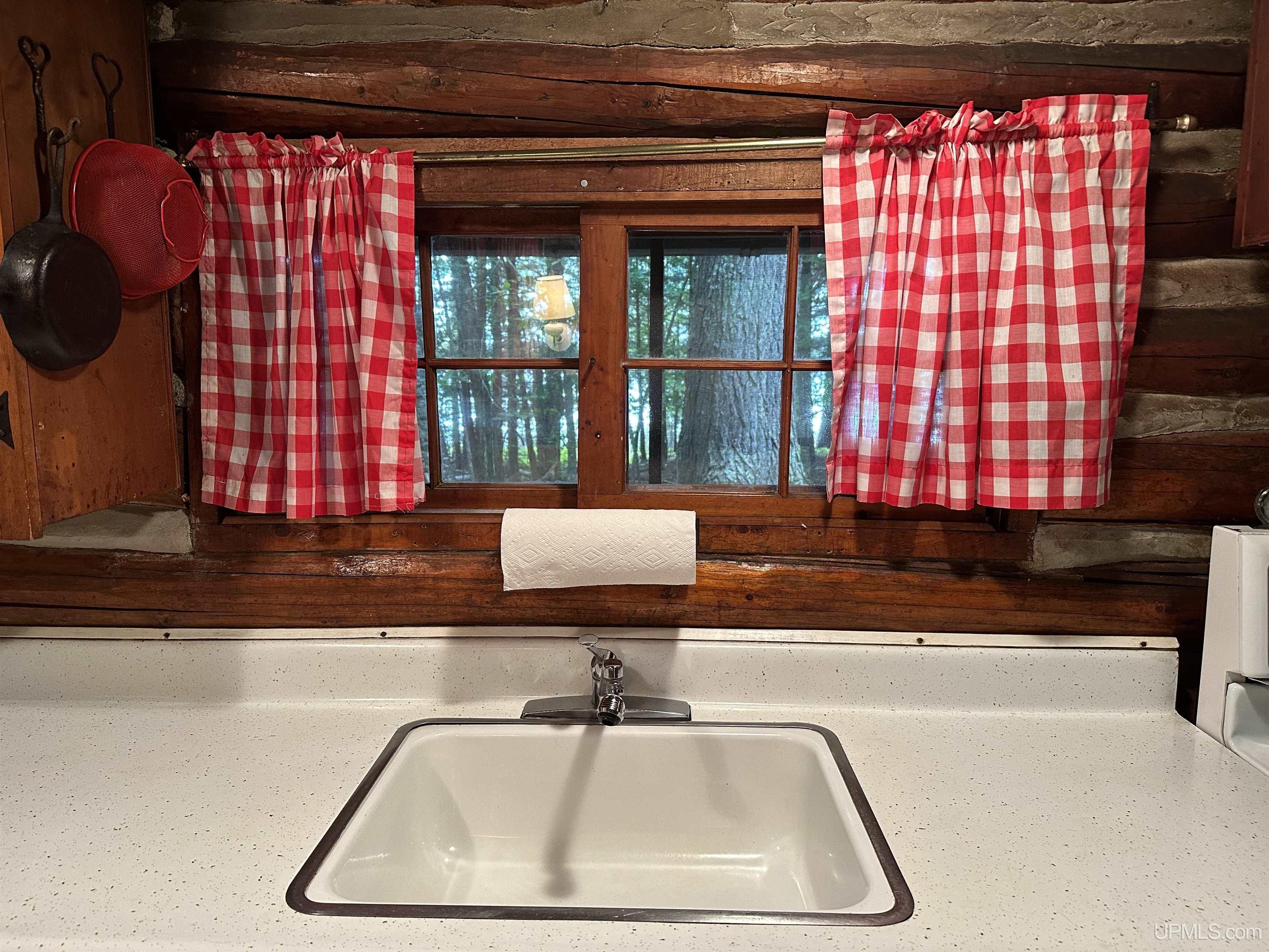 10695 Government Road Manistique, MI 49854 - Photo 4 of 47