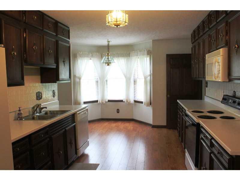 1218 Stafford Road Plainfield, IN 46168 - Photo 5 of 24 Gallery Image 5