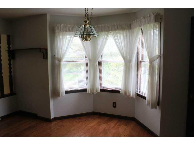 1218 Stafford Road Plainfield, IN 46168 - Photo 6 of 24 Gallery Image 6