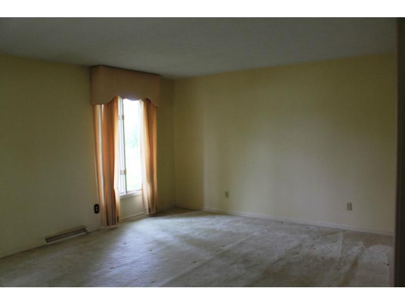 1218 Stafford Road Plainfield, IN 46168 - Photo 9 of 24 Gallery Image 9