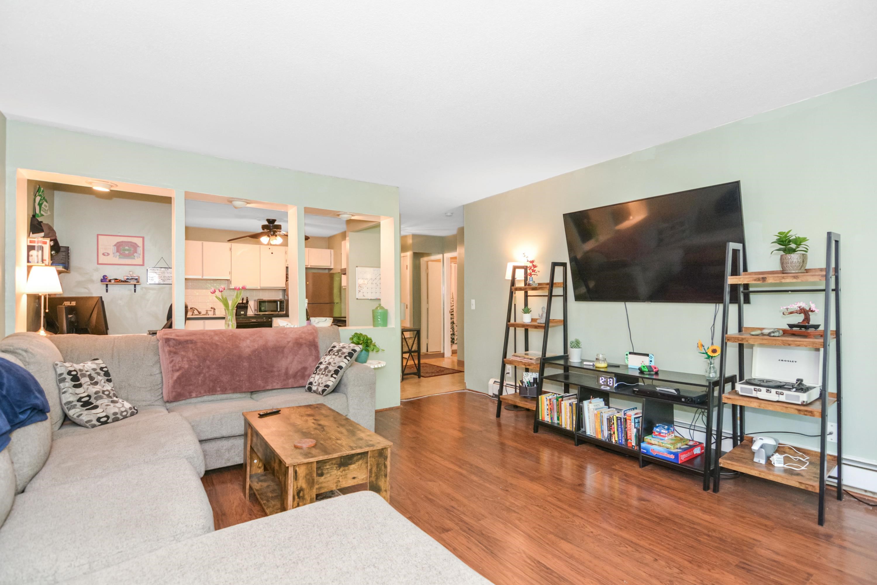 10 Strawberry Bank Road, Unit 16 Nashua, NH 03062 - Photo 3 of 18