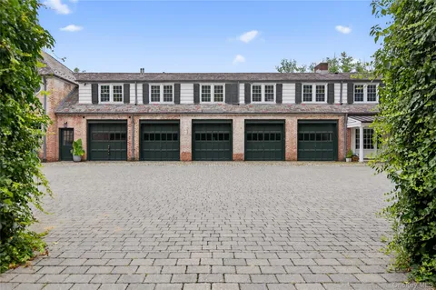 $7,488,000 | 60 Piping Rock Road, Glen Head, NY 11545