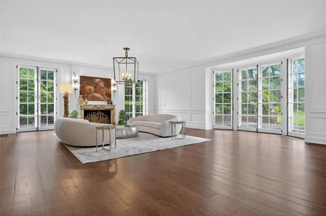 $7,850,000 | 60 Piping Rock Road, Glen Head, NY 11545