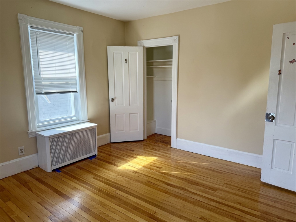31 Stoneland Road Worcester, MA 01603 - Photo 10 of 33