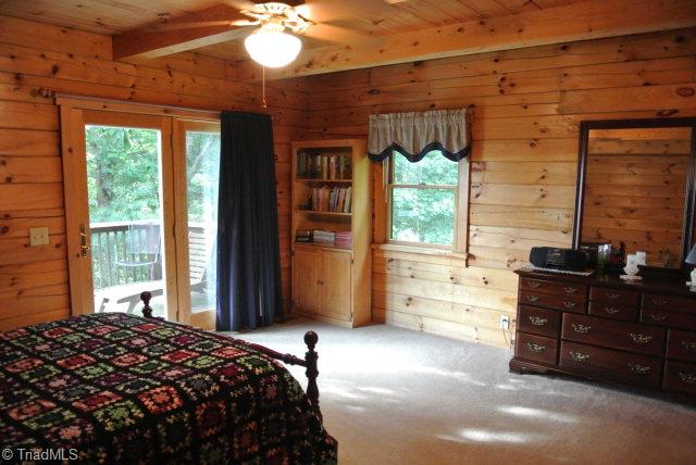 746 Hamby Mountain Road Purlear, NC 28665 - Photo 5 of 19 Gallery Image 5