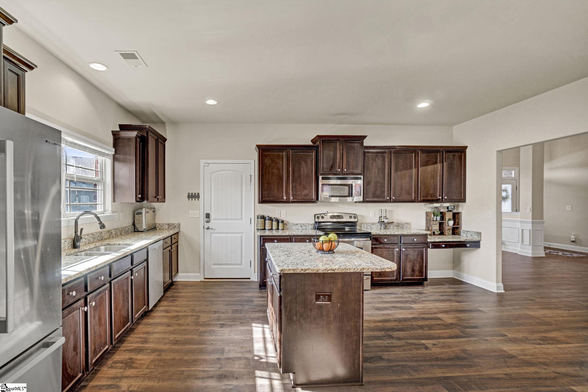442 Birchbark Lane Lyman, SC 29365 - Photo 13 of 39