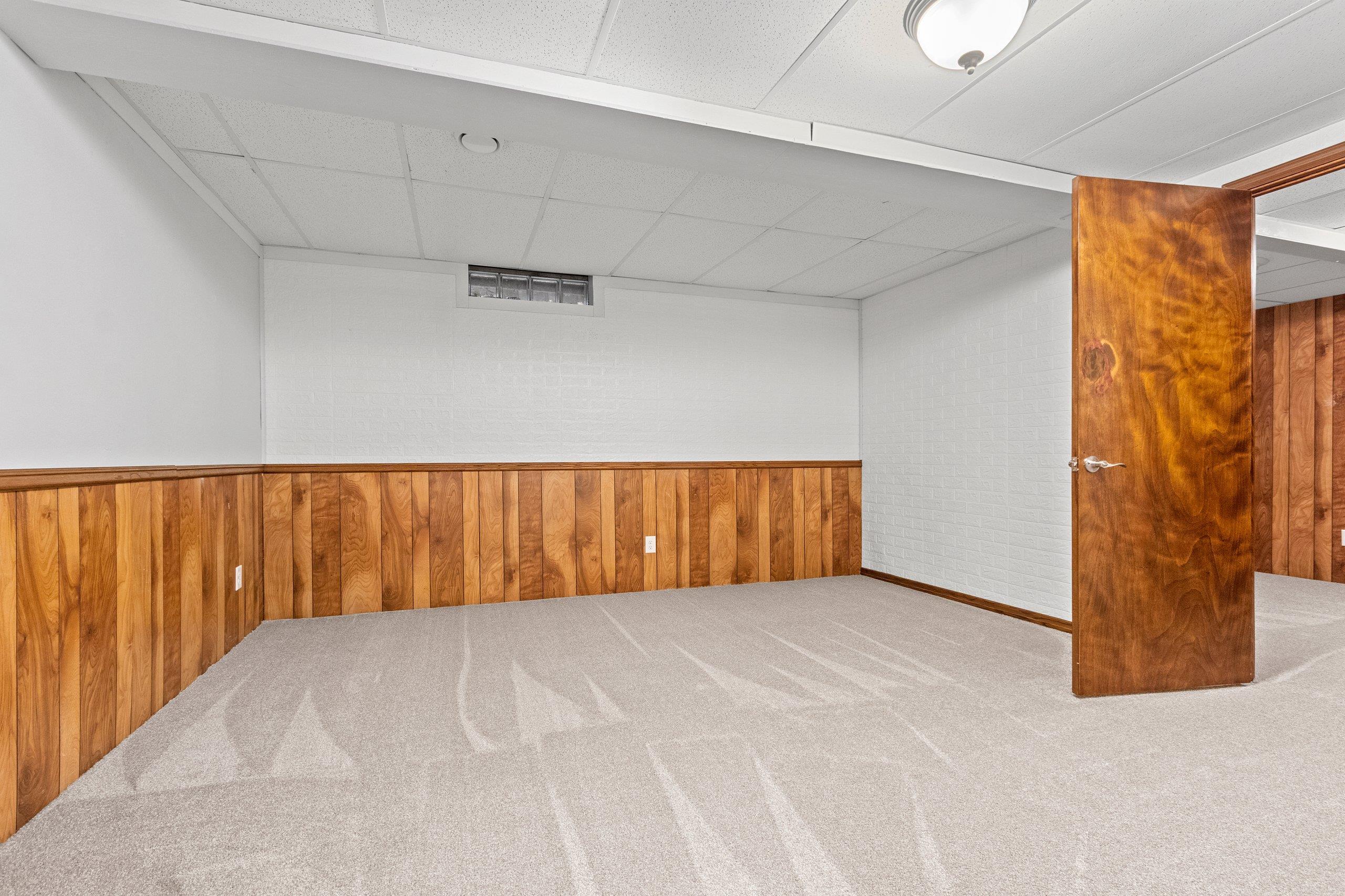 36 Apache Pl Court Appleton, WI 54911 - Photo 30 of 38