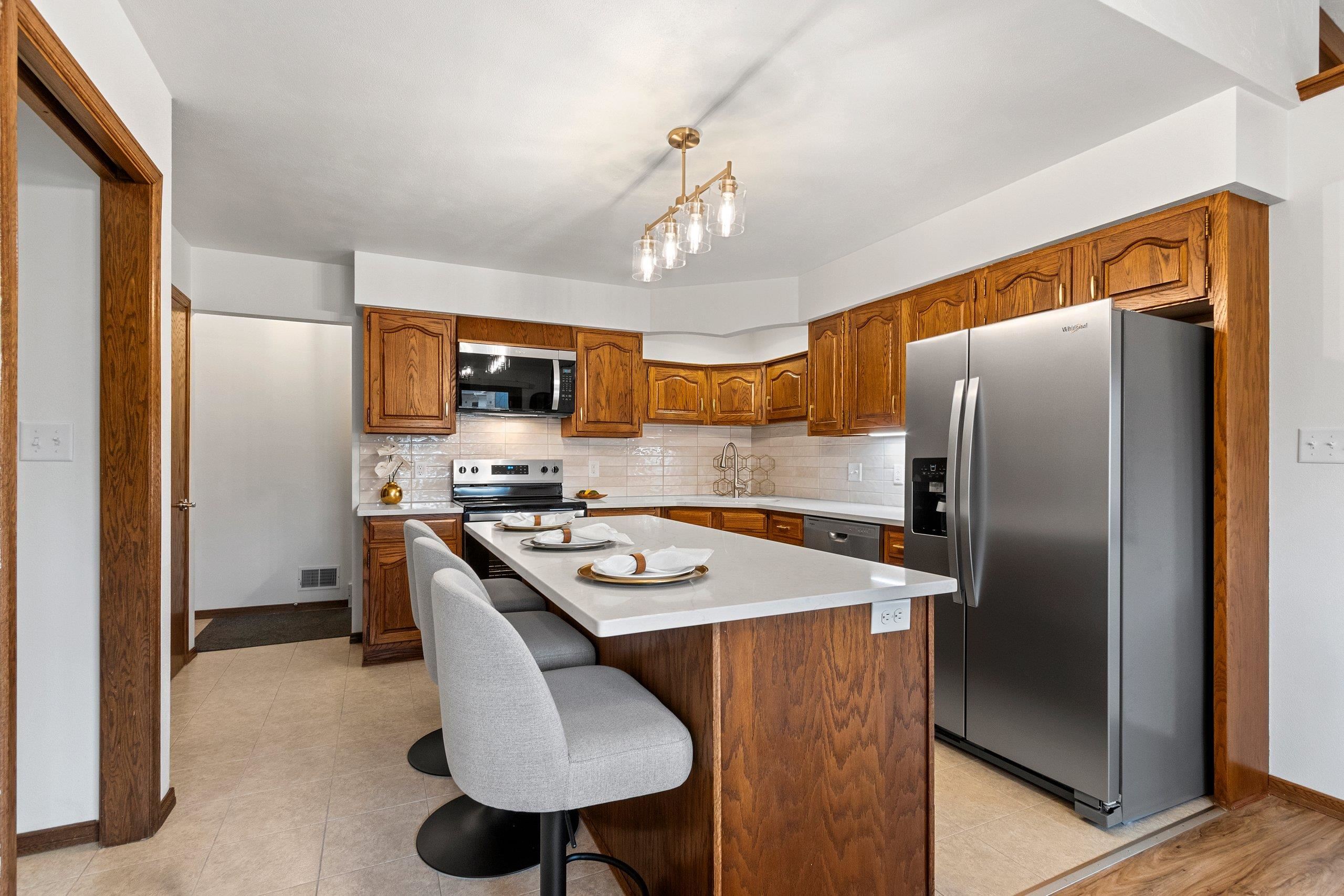 36 Apache Pl Court Appleton, WI 54911 - Photo 6 of 38